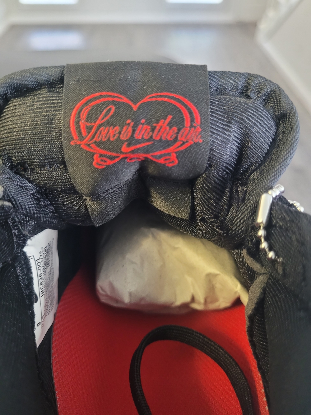 Air Force 1 Valentine Edition. - Picture 3 of 6
